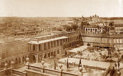 Panoramisch uitzicht op de binnenplaatsen van de Residentie, Lucknow